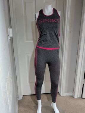 Classic Gray & Pink Sport Active Tank and Leggings Set O/S